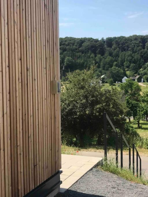 Eifelhausaufzeit-Vulkaneifel-Architekten-Chalet Mit Sauna Im Vulkankrater Immerath Exterior foto