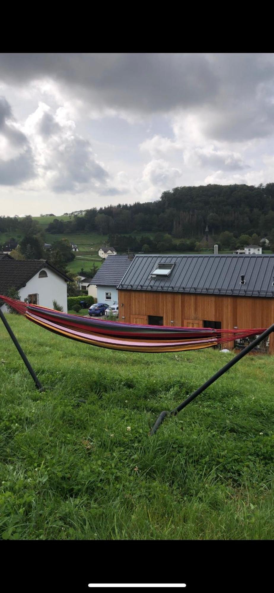 Eifelhausaufzeit-Vulkaneifel-Architekten-Chalet Mit Sauna Im Vulkankrater Immerath Exterior foto